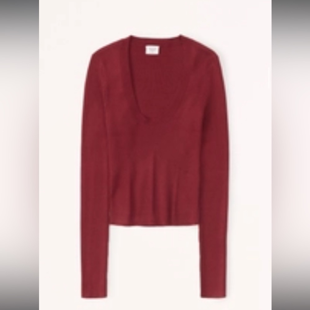 Long sleeve slim scoop neck burgundy sweater